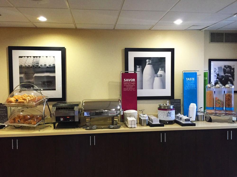 Ramada By Wyndham Niagara Falls By The River Exterior photo